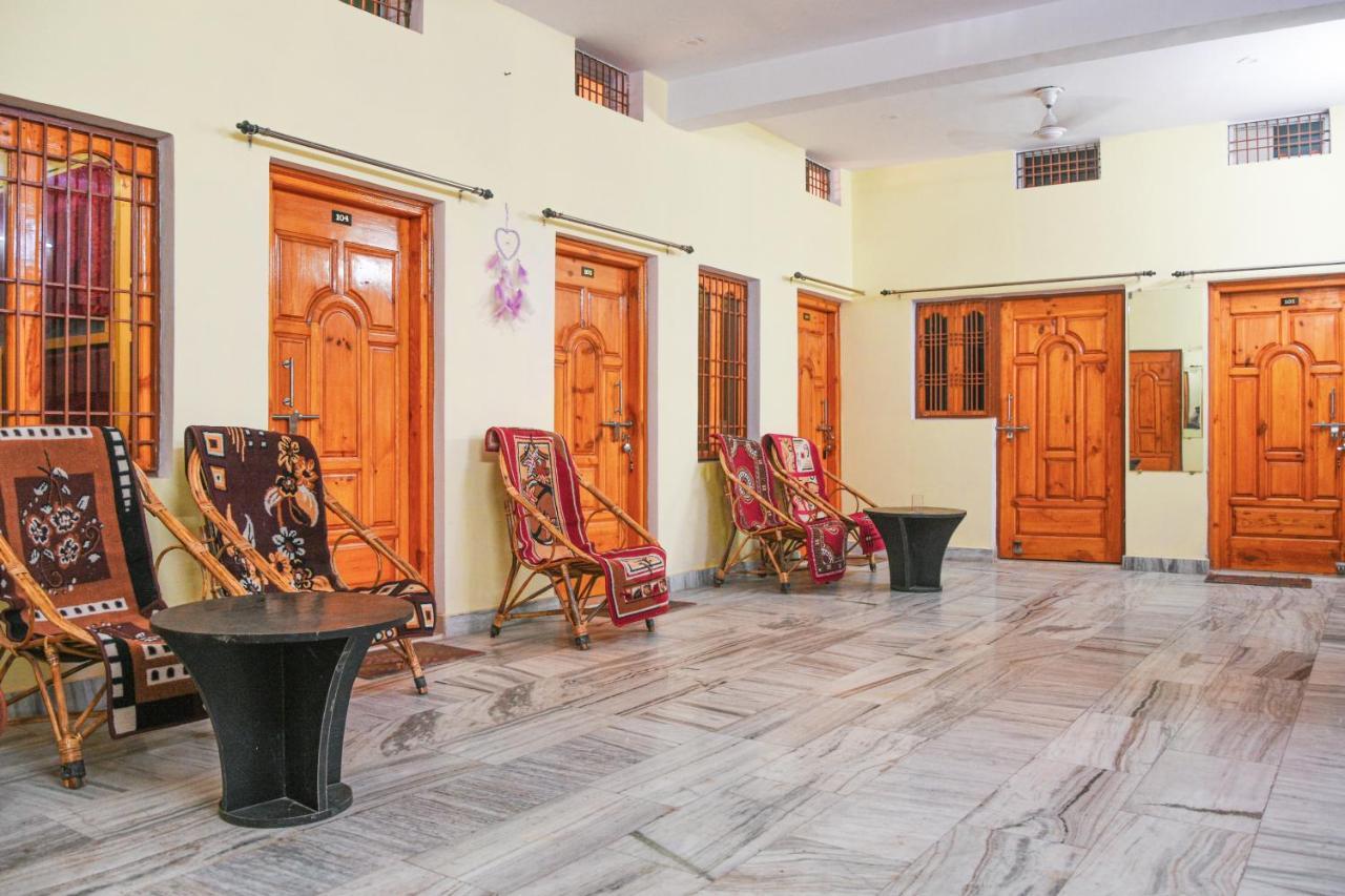 Hostel Banjara House Waranasi Zewnętrze zdjęcie