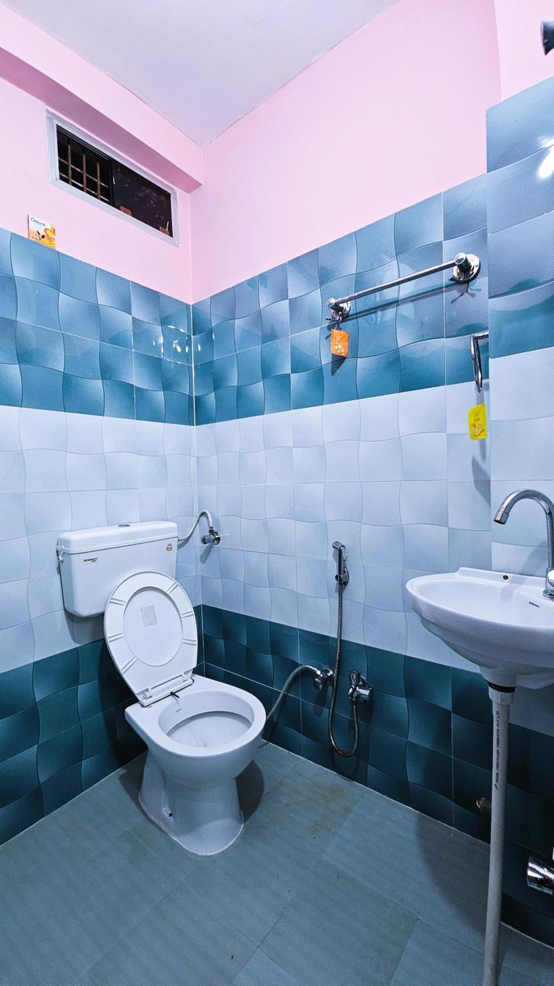 Hostel Banjara House Waranasi Zewnętrze zdjęcie