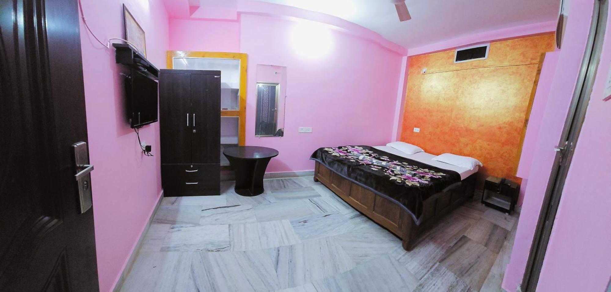 Hostel Banjara House Waranasi Zewnętrze zdjęcie